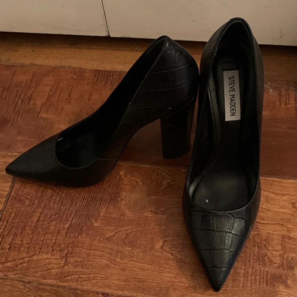 Steve Madden Pointed Toe Block Heels